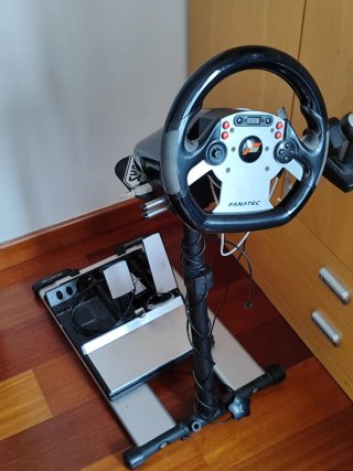 Volante Fanatec CSR + Soporte Fanatec