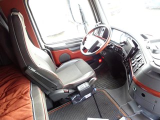 Volvo FH16 540--CAMIONES CON GRUA