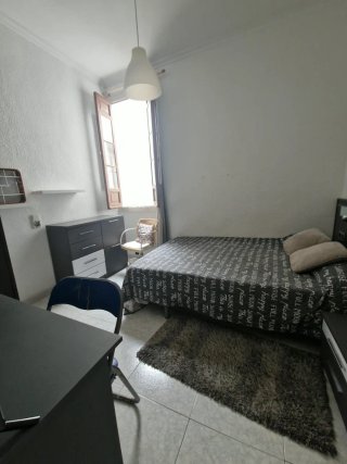 Habitación acogedora en pleno centro de la ciudad