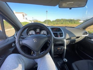 Peugeot 207 2011