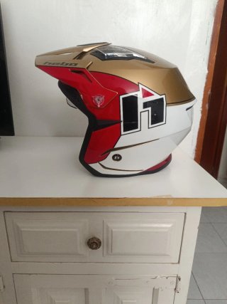 Casco Hebo Dorado y Rojo
