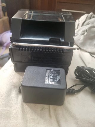 Mini TV Portátil TELE HTV-001 con Cargador