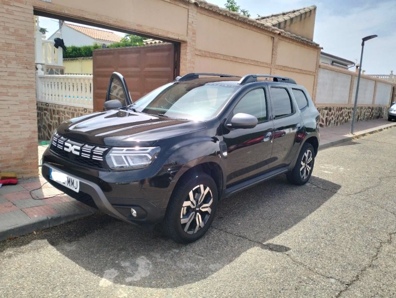 Dacia Duster 2023 - foto 1