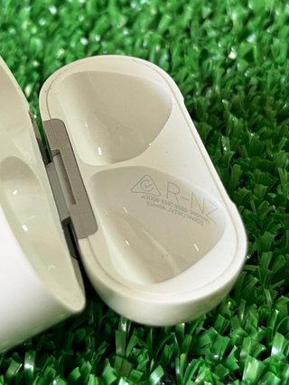 CAJA AIRPODS 4 (sin anc)