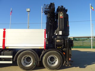 Volvo FM 440--CAMIONES CON GRUA