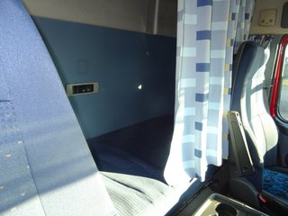 Volvo FM 440--CAMIONES CON GRUA