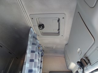 Volvo FM 440--CAMIONES CON GRUA