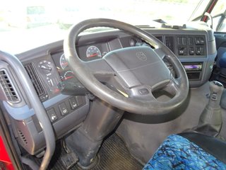 Volvo FM 440--CAMIONES CON GRUA