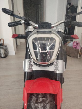 Moto Eléctrica Infantil Roja y Negra