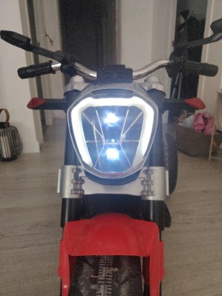 Moto Eléctrica Infantil Roja y Negra