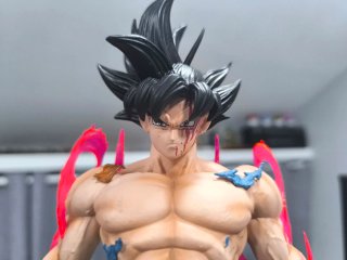 Figura Goku Ultra Instinto Dragon Ball Super 32cm