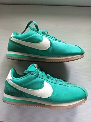 Nike Verde Talla 37.5