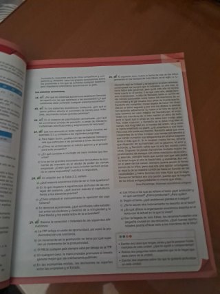 Economía 1.o Bachillerato