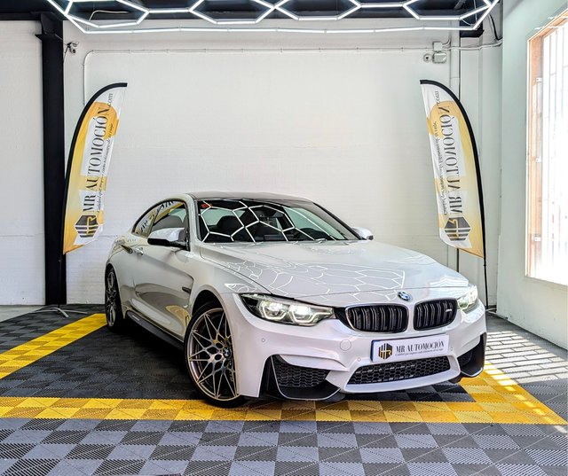 BMW M4 Competition Coupé 450CV (F82)