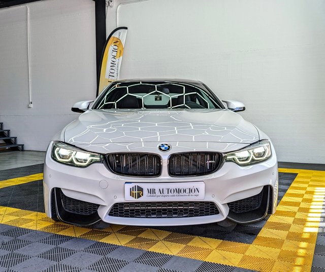 BMW M4 Competition Coupé 450CV (F82)
