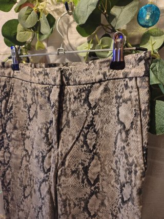 Pantalones Mango Estampado Serpiente Talla 36