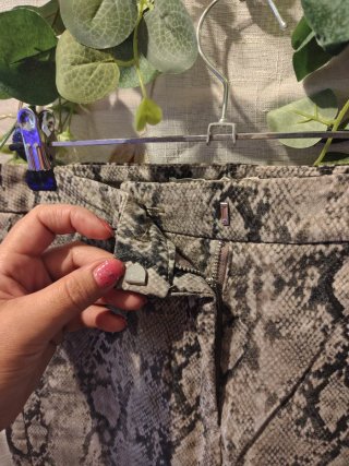 Pantalones Mango Estampado Serpiente Talla 36