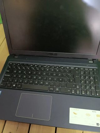ASUS X543UA-GQ1718T i3-7020U 2.3GHz