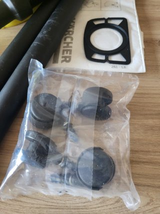 Aspirador Kärcher WD 2 Plus V-12
