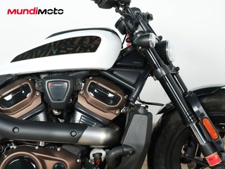 HARLEY DAVIDSON SPORTSTER 1250 S