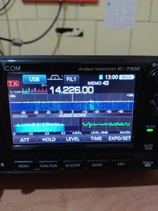 Emisora ICOM IC-7300 HF/50MHz Transceptor