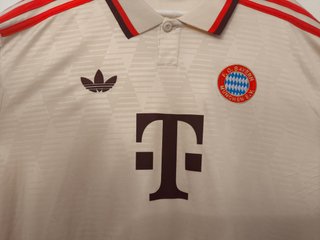 Camiseta FC Bayern Adidas Beige/Roja