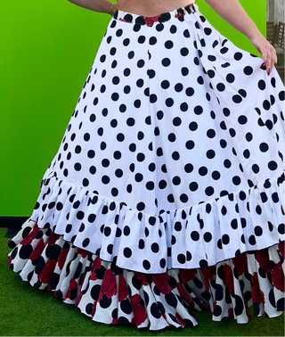 Falda de flamenca elastica talla 48-50 hasta la 60