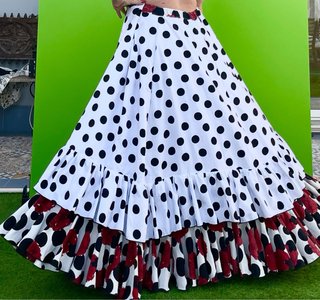 Falda de flamenca elastica talla 48-50 hasta la 60