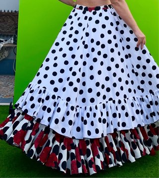 Falda de flamenca elastica talla 48-50 hasta la 60