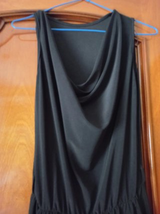 Mono negro elegante
