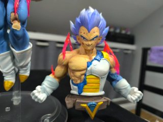 Figura Vegeta Ultra Ego Dragon Ball Super 32cm