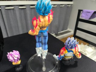 Figura Vegeta Ultra Ego Dragon Ball Super 32cm