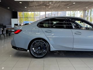 BMW  M3 COMPETITION  2023