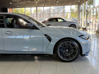 BMW  M3 COMPETITION  2023