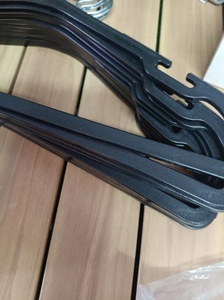SONGMICS Perchas Plástico Negro x50