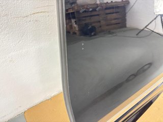 Puerta trasera izquierda VW Touareg 7P0833311