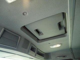 Mercedes ACTROS 2532--CAMIONES CON GRUA