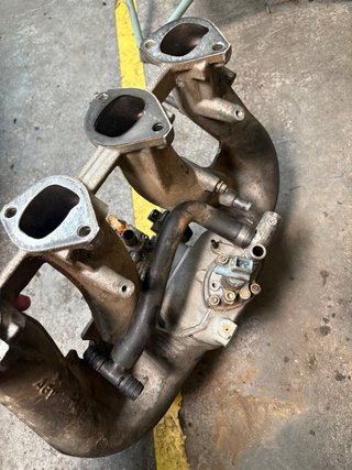 Admisión BMW E30 318i M10B18