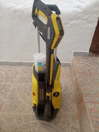 Hidrolimpiadora Karcher K5, precio negociable.