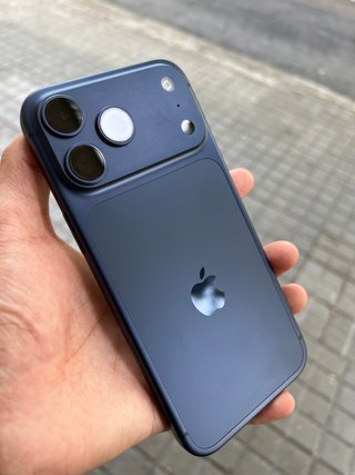 Apple iPhone 17 Pro Max 256GB / SEMI NUEVO
