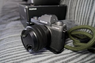 Fujifilm X-T200 + Grip y Accesorios