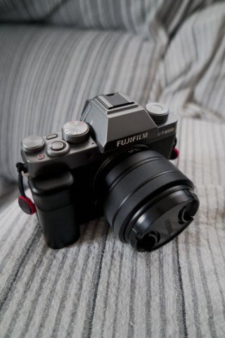 Fujifilm X-T200 + Grip y Accesorios