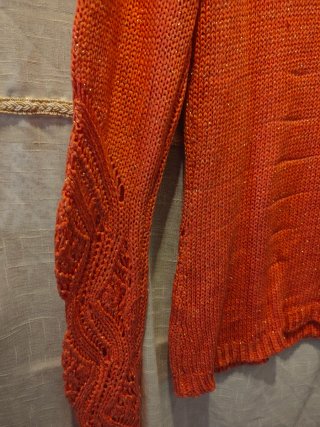 Jersey Koroshi coral calado con brillo