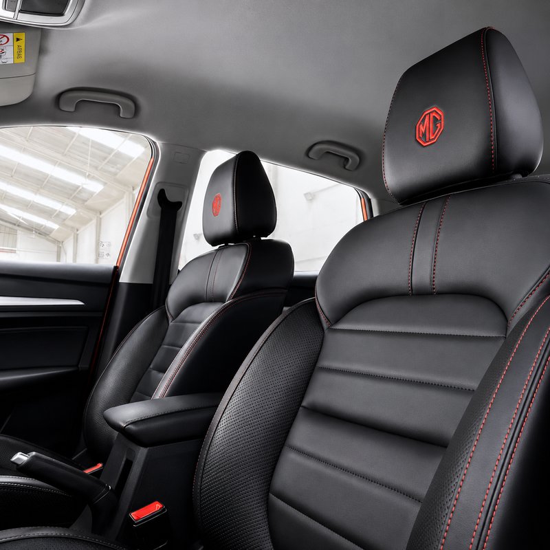 MG ZS 1.5 VTI TECH LUXURY 2025, foto 8