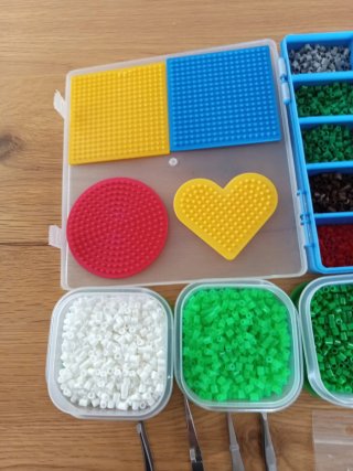 Kit Hama Beads con accesorios