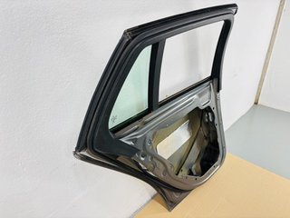 Puerta trasera izquierda Mercedes-Benz Clase C A2057320310