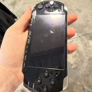 Consola PSP 3004 Negra + Cargador + Tarjeta 8GB