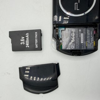 Consola PSP 3004 Negra + Cargador + Tarjeta 8GB