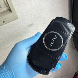 Consola PSP 3004 Negra + Cargador + Tarjeta 8GB
