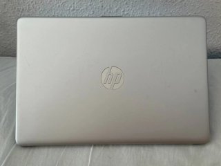 Portátil HP i5 2022